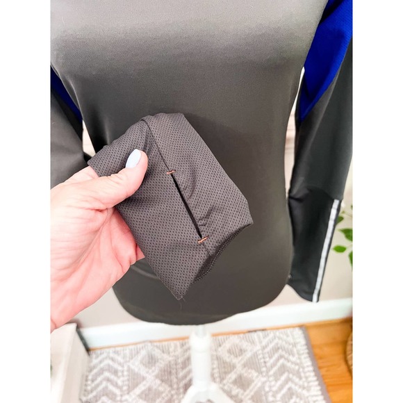 New Balance Long Sleeve Funnel Neck Running Shirt Size Small - Picture 3 of 7